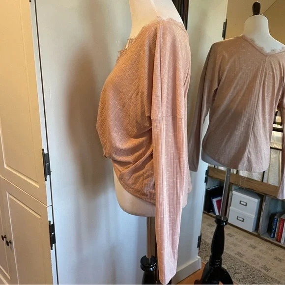 🔴 Blue Rain Small Pink Top - Picture 4 of 7